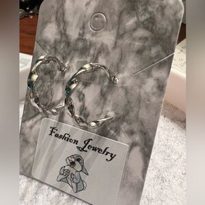 NWT Pairs of Sliver Textured Small Popular Hoop Earrings